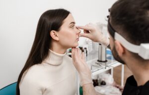 Procedimiento de rinoplastia explicado
